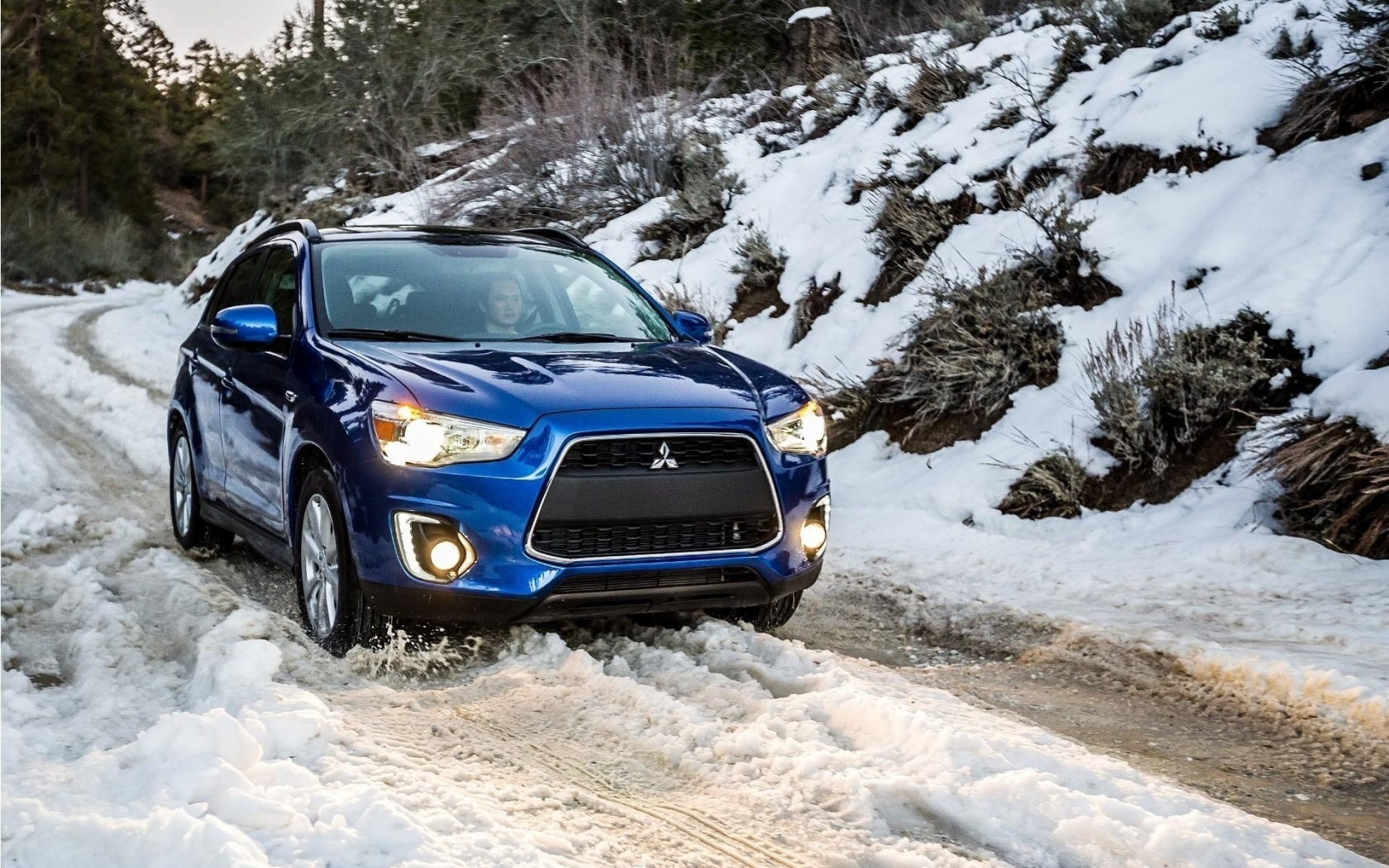 mitsubishi-asx-2015-1680x1050-wallpaper-16076